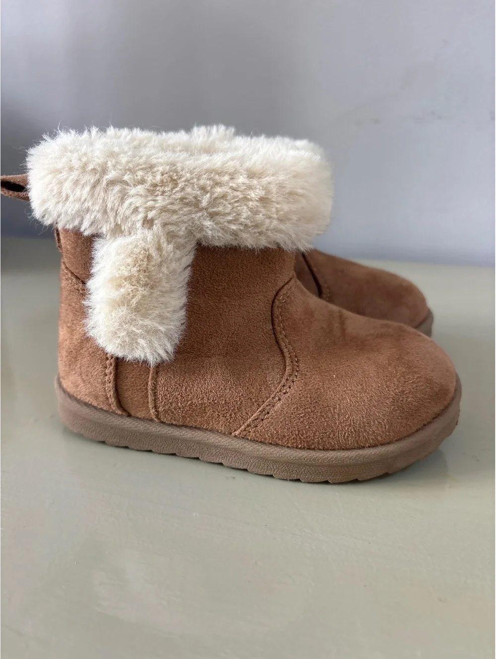 Wonder Nation Toddler Brown Suede Winter Boots with Faux Fur Lining Size 6 USA